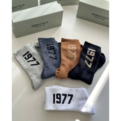 피어오브갓 캐주얼 로고 1977 중목 양말 세트