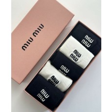 미우미우 자수로고 중목 양말세트