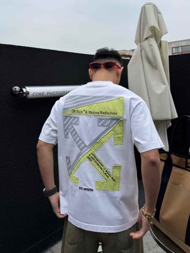 오프화이트 자수로고 시그니처 라운드 반팔티