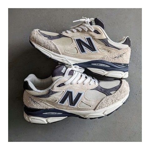 뉴발란스 990 V3 메이드 인 USA 문빔 마카다미아넛